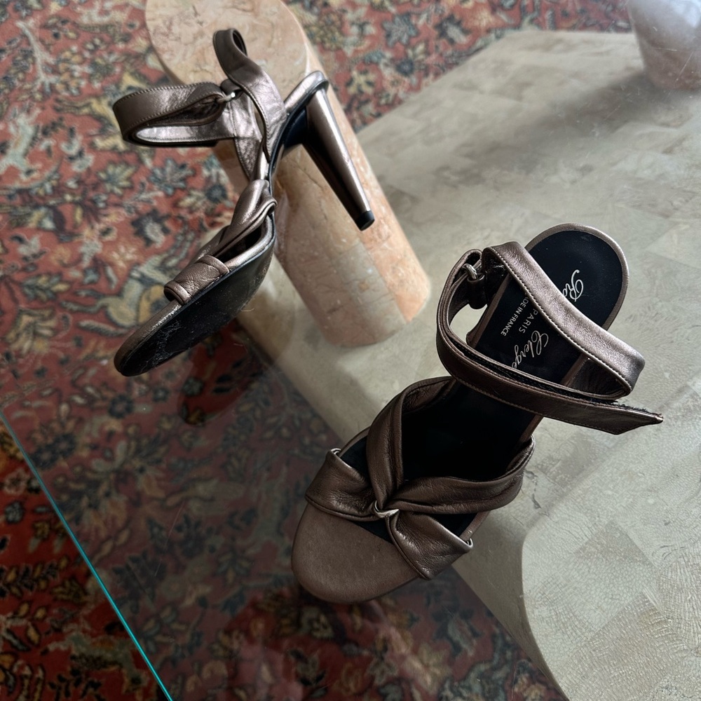 Robert clergerie bronze leather heels